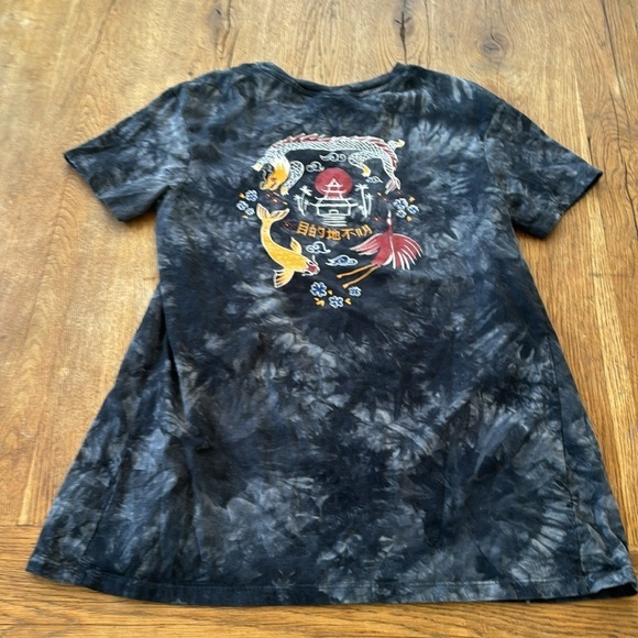Empyre from Zumies Women's Sloane Dragon Black Tie Dye T-shirt Size Small - Picture 2 of 6